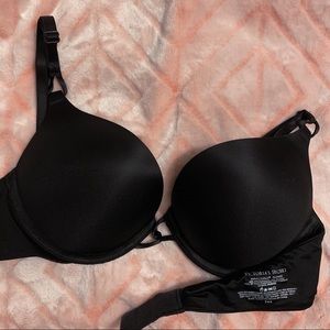 Victoria’s Secret Miraculous Plunge Push Up Bra